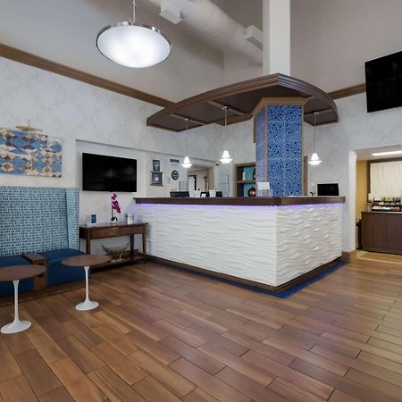 Best Western Hampton Coliseum Inn Exteriör bild