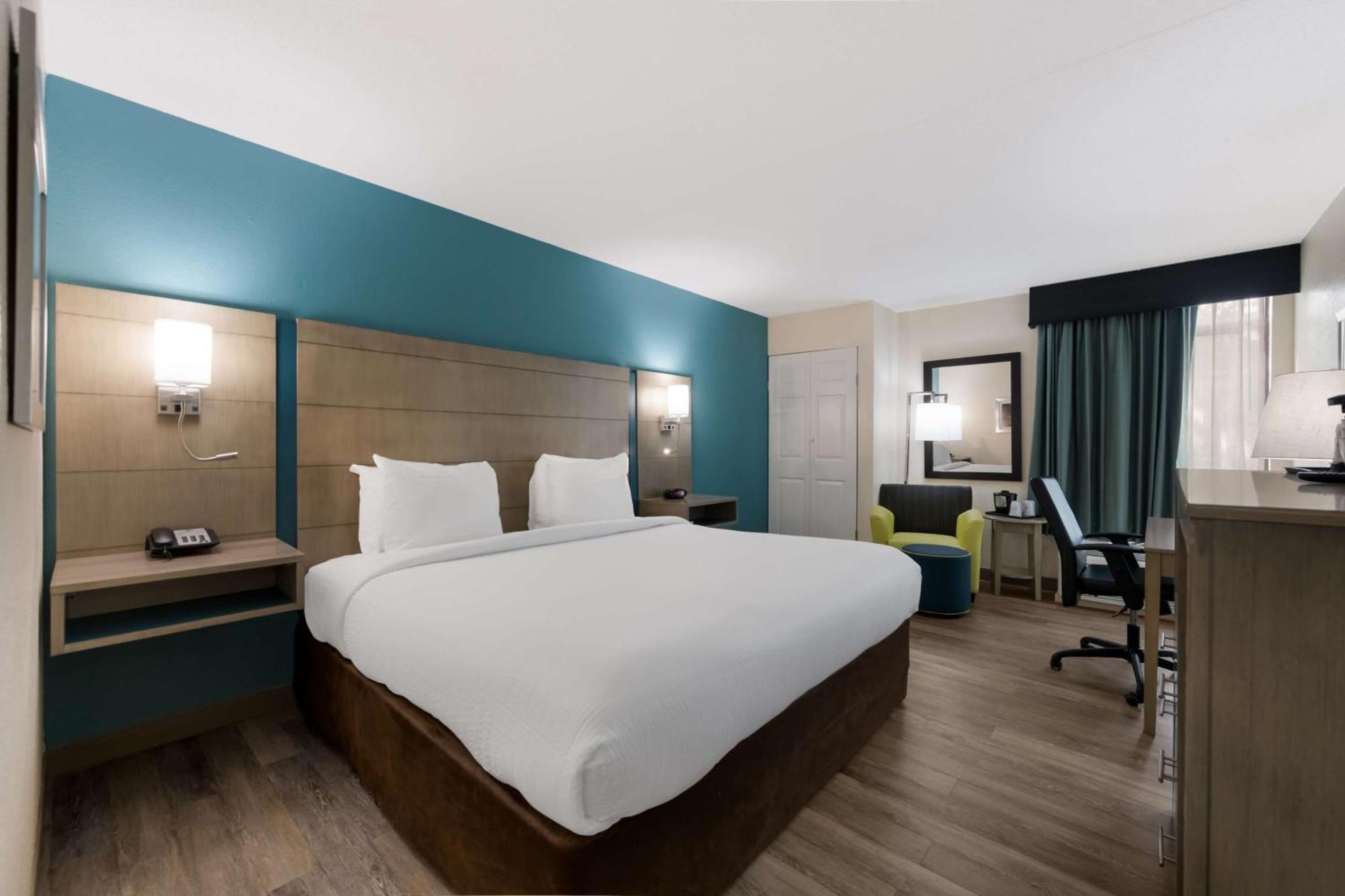 Best Western Hampton Coliseum Inn Exteriör bild