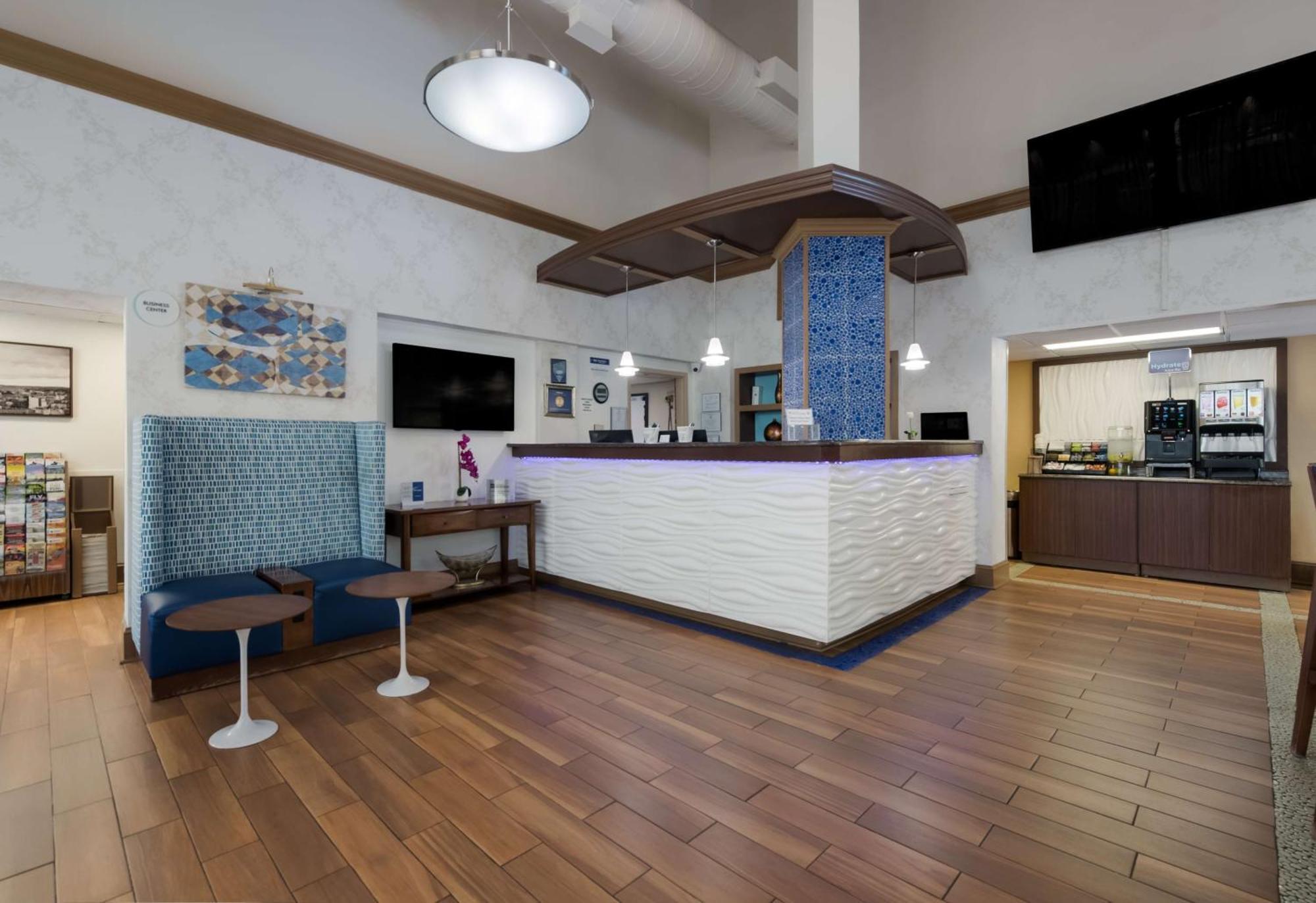 Best Western Hampton Coliseum Inn Exteriör bild